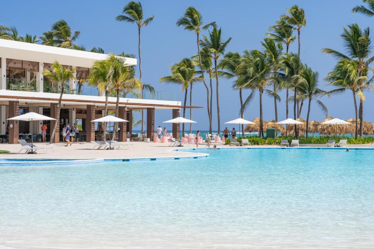 カリブ クラブ プリンセス ビーチ リゾート アンド スパ オール インクルーシブ プンタ・カナ エクステリア 写真 The pool at the Hard Rock Hotel & Casino Punta Cana