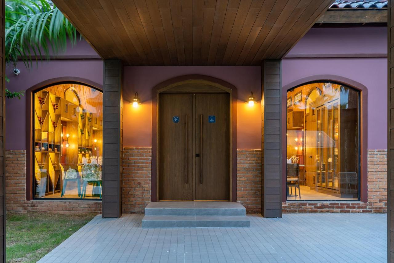 カリブ クラブ プリンセス ビーチ リゾート アンド スパ オール インクルーシブ プンタ・カナ エクステリア 写真 Entrance to the museum